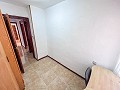 Gezellig appartement met 4 slaapkamers, lift en balkon in Elda in Spanish Fincas