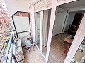 Gezellig appartement met 4 slaapkamers, lift en balkon in Elda in Spanish Fincas