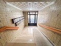 Gezellig appartement met 4 slaapkamers, lift en balkon in Elda in Spanish Fincas