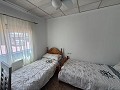 Prachtige villa met 4 slaapkamers en 1 badkamer in Villena. in Spanish Fincas