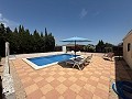 Prachtige villa met 4 slaapkamers en 1 badkamer in Villena. in Spanish Fincas