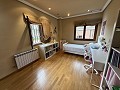 Belle villa de 4 chambres et 2 salles de bain dans l'un des quartiers les plus prestigieux d'Elda in Spanish Fincas