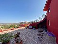 Prachtige villa met 5 slaapkamers en 4 badkamers in Encebras(Pinoso) met prachtig uitzicht! in Spanish Fincas