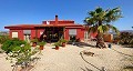Prachtige villa met 5 slaapkamers en 4 badkamers in Encebras(Pinoso) met prachtig uitzicht! in Spanish Fincas
