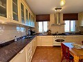 Prachtige villa met 5 slaapkamers en 4 badkamers in Encebras(Pinoso) met prachtig uitzicht! in Spanish Fincas