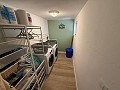 Exklusive Villa mit 4 Schlafzimmern und 3 Bädern in Loma Bada Petrer. in Spanish Fincas