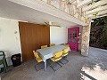 Exklusive Villa mit 4 Schlafzimmern und 3 Bädern in Loma Bada Petrer. in Spanish Fincas
