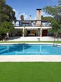 Villa exclusive de 4 chambres et 3 salles de bain à Loma Bada Petrer. in Spanish Fincas