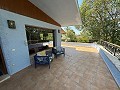 Exklusive Villa mit 4 Schlafzimmern und 3 Bädern in Loma Bada Petrer. in Spanish Fincas
