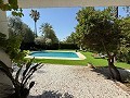 Exklusive Villa mit 4 Schlafzimmern und 3 Bädern in Loma Bada Petrer. in Spanish Fincas