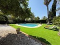 Exklusive Villa mit 4 Schlafzimmern und 3 Bädern in Loma Bada Petrer. in Spanish Fincas