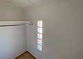 Villa mit 3 Schlafzimmern und 2 Bädern sowie Gästehaus mit 3 Schlafzimmern und 1 Bad in Salinas. in Spanish Fincas
