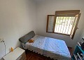 Villa mit 3 Schlafzimmern und 2 Bädern sowie Gästehaus mit 3 Schlafzimmern und 1 Bad in Salinas. in Spanish Fincas