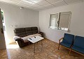 Villa mit 3 Schlafzimmern und 2 Bädern sowie Gästehaus mit 3 Schlafzimmern und 1 Bad in Salinas. in Spanish Fincas