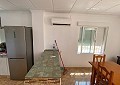 Villa mit 3 Schlafzimmern und 2 Bädern sowie Gästehaus mit 3 Schlafzimmern und 1 Bad in Salinas. in Spanish Fincas