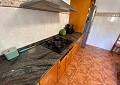 Villa mit 3 Schlafzimmern und 2 Bädern sowie Gästehaus mit 3 Schlafzimmern und 1 Bad in Salinas. in Spanish Fincas