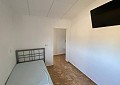 Villa mit 3 Schlafzimmern und 2 Bädern sowie Gästehaus mit 3 Schlafzimmern und 1 Bad in Salinas. in Spanish Fincas