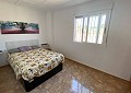 Villa mit 3 Schlafzimmern und 2 Bädern sowie Gästehaus mit 3 Schlafzimmern und 1 Bad in Salinas. in Spanish Fincas