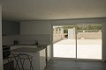 Preciosa casa de campo reformada de 4 dormitorios y 3 baños en Barbarroja. in Spanish Fincas