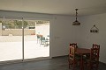 Preciosa casa de campo reformada de 4 dormitorios y 3 baños en Barbarroja. in Spanish Fincas