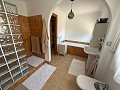 Schönes Landhaus mit 5 Schlafzimmern und 3 Bädern (aufgeteilt in 2 Häuser) in Castalla. in Spanish Fincas