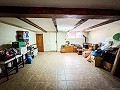  Chalet adosado de 4 dormitorios en Petrer con piscina privada in Spanish Fincas