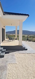 Superbe villa de 4 chambres et 3 salles de bains à Pinoso in Spanish Fincas