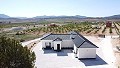 Superbe villa de 4 chambres et 3 salles de bains à Pinoso in Spanish Fincas