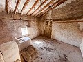 OPPORTUNITÉ UNIQUE : Maison de village + Grotte traditionnelle à rénover in Spanish Fincas