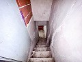 OPPORTUNITÉ UNIQUE : Maison de village + Grotte traditionnelle à rénover in Spanish Fincas