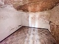 OPPORTUNITÉ UNIQUE : Maison de village + Grotte traditionnelle à rénover in Spanish Fincas