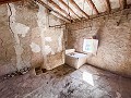 OPPORTUNITÉ UNIQUE : Maison de village + Grotte traditionnelle à rénover in Spanish Fincas