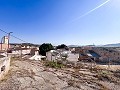 OPPORTUNITÉ UNIQUE : Maison de village + Grotte traditionnelle à rénover in Spanish Fincas