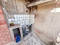 OPPORTUNITÉ UNIQUE : Maison de village + Grotte traditionnelle à rénover in Spanish Fincas