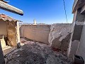 OPPORTUNITÉ UNIQUE : Maison de village + Grotte traditionnelle à rénover in Spanish Fincas
