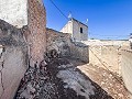 OPPORTUNITÉ UNIQUE : Maison de village + Grotte traditionnelle à rénover in Spanish Fincas