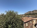 Superbe maison de ville de 4 chambres et 3 salles de bain avec vue sur le château à Petrer in Spanish Fincas