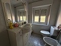 Superbe maison de ville de 4 chambres et 3 salles de bain avec vue sur le château à Petrer in Spanish Fincas