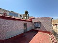 Superbe maison de ville de 4 chambres et 3 salles de bain avec vue sur le château à Petrer in Spanish Fincas