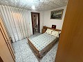 Superbe maison de ville de 4 chambres et 3 salles de bain avec vue sur le château à Petrer in Spanish Fincas