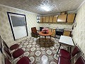 Superbe maison de ville de 4 chambres et 3 salles de bain avec vue sur le château à Petrer in Spanish Fincas