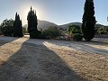 Parcela con acceso al pueblo y licencia para chalet con piscina. in Spanish Fincas