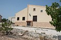 Preciosa y auténtica finca española de 4 dormitorios y 2 baños con casa de invitados en Pinoso. in Spanish Fincas