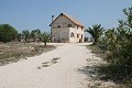 Preciosa y auténtica finca española de 4 dormitorios y 2 baños con casa de invitados en Pinoso. in Spanish Fincas