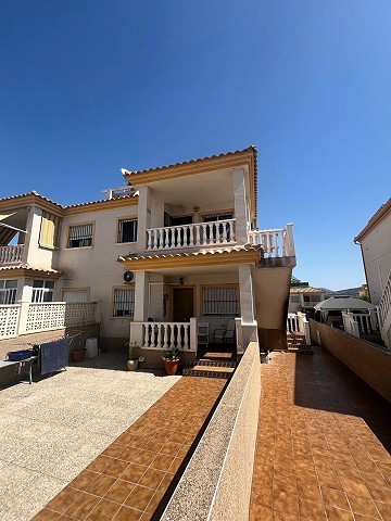 2 Bedroom 2 Bathroom Apartment with Private Garden