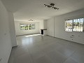 Prachtig gerenoveerde villa met 3 slaapkamers, 2 badkamers en zwembad in Fortuna. in Spanish Fincas