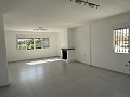 Prachtig gerenoveerde villa met 3 slaapkamers, 2 badkamers en zwembad in Fortuna. in Spanish Fincas