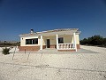 Prachtig gerenoveerde villa met 3 slaapkamers, 2 badkamers en zwembad in Fortuna. in Spanish Fincas