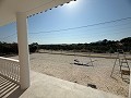 Prachtig gerenoveerde villa met 3 slaapkamers, 2 badkamers en zwembad in Fortuna. in Spanish Fincas