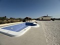 Prachtig gerenoveerde villa met 3 slaapkamers, 2 badkamers en zwembad in Fortuna. in Spanish Fincas